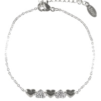 Bracelet composé d'une chaîne et de 3 petits cœurs en acier argenté et de 2 petits cœurs pavées de strass. Fermoir mousqueton avec 3 cm de rallonge.