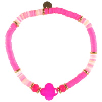 Bracelet fantaisie élastique composé de perles cylindriques heishi en acier doré, résine synthétique et caoutchouc de couleur acidulée et d'une pierre de couleur rose en forme de croix ou de trèfle à quatre feuilles.