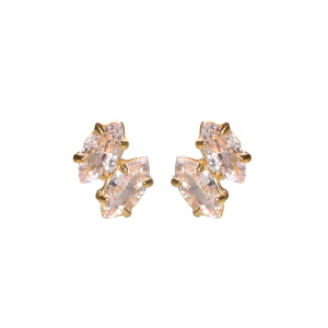 Boucles d'oreilles pendantes en acier doré serties griffes de deux cristaux en oxydes de zirconium.
