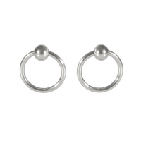 Boucles d'oreilles pendantes en forme de cercle en acier argenté.