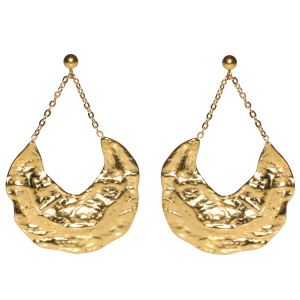 Boucles d'oreilles pendantes composées d'une puce ronde et d'un demi cercle martelé relié par des chaînes en acier doré.