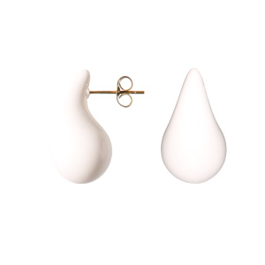 Boucles d'oreilles pendantes en forme de goutte en acier doré et en matière synthétique de couleur blanche.