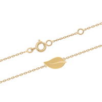 Bracelet composé d'une chaîne avec une feuille en plaqué or jaune 18 carats. Fermoir anneau de ressort avec anneaux de rappel à 15 et 17 cm.