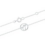 Bracelet avec palmier dans cercle en argent 925/000 rhodié. Fermoir anneau ressort avec anneaux de rappel à 15.5 et 17.5 cm.