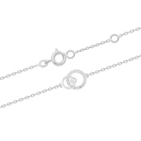 Bracelet composé d'une chaîne et de double cercles en argent 925/000 rhodié dont un pavé d'oxydes de zirconium blancs et surmonté d'un oxyde de zirconium blanc serti 4 griffes. Fermoir anneau ressort avec anneau de rappel à 15 et 17 cm.