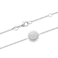 Bracelet surmonté d'un soleil en argent 925/000 rhodié pavé d'oxydes de zirconium. Fermoir mousqueton avec anneaux de rappel à 16 et 18 cm.