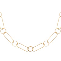 Collier composé d'une chaîne et de maillons de forme géométrique en plaqué or jaune 18 carats. Fermoir mousqueton avec 5 cm de rallonge.