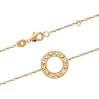 Bracelet avec cercle au motif d'étoiles en plaqué or 18 carats et oxydes de zirconium. Fermoir mousqueton avec anneaux de rappel à 16 et 18 cm.