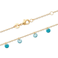 Bracelet composé d'une chaîne en plaqué or jaune 18 carats et 4 pampilles en pierres synthétiques de couleur bleue turquoise. Fermoir mousqueton avec anneaux de rappel à 15 et 17.5 cm.