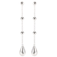 Boucles d'oreilles pendantes composées d'une chaînette avec boules et une goutte en argent 925/000 rhodié.
