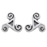 Boucles d'oreilles en argent 925/000. Fermoir tige/poussette. Triskel.