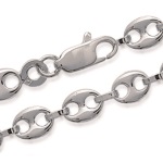 Chaîne en argent 925/000.<br>Maille grain de café bombé.<br>Attache soudée.