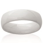 Bague alliance large en céramique lisse.