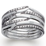 Bague multi anneaux en argent 925/000 rhodié et oxydes de zirconium.