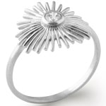 Bague motif soleil en argent 925/000 rhodié et un oxyde de zirconium serti clos.