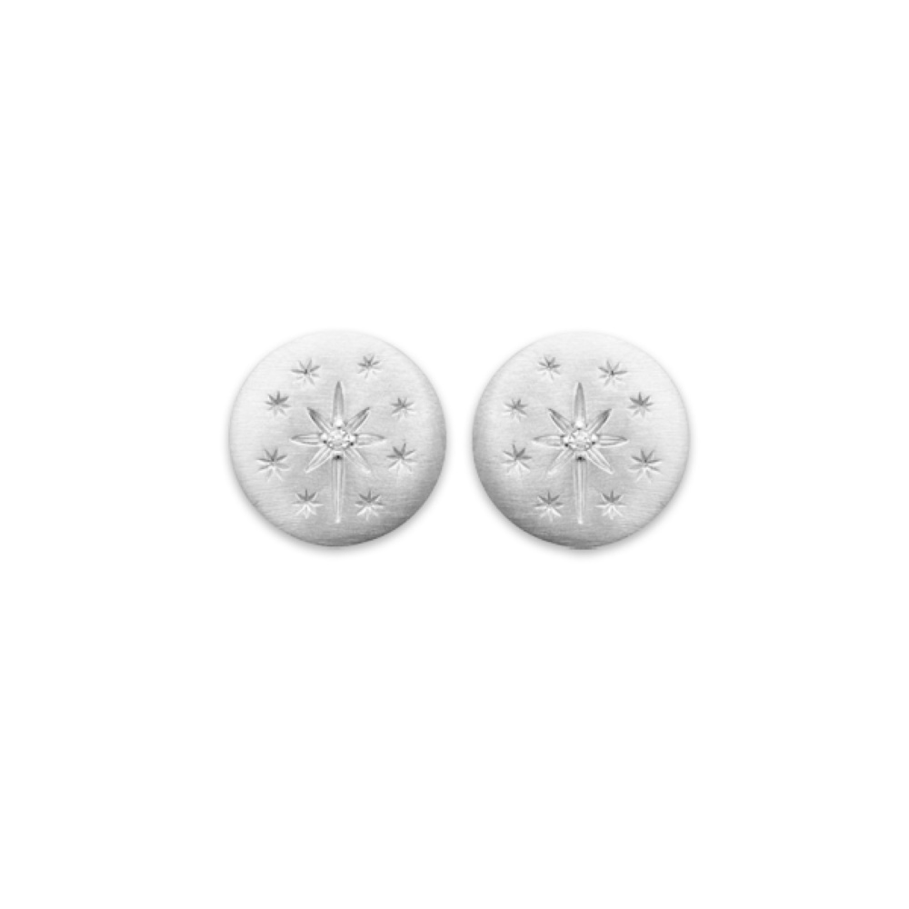 Boucles d'oreilles puces composées d'une pastille ronde avec motifs d'étoile en argent 925/000 rhodié surmontées d'un oxyde de zirconium blanc. Etoile Puce Rond  Adolescent Adulte Femme Fille Indémodable Nature 