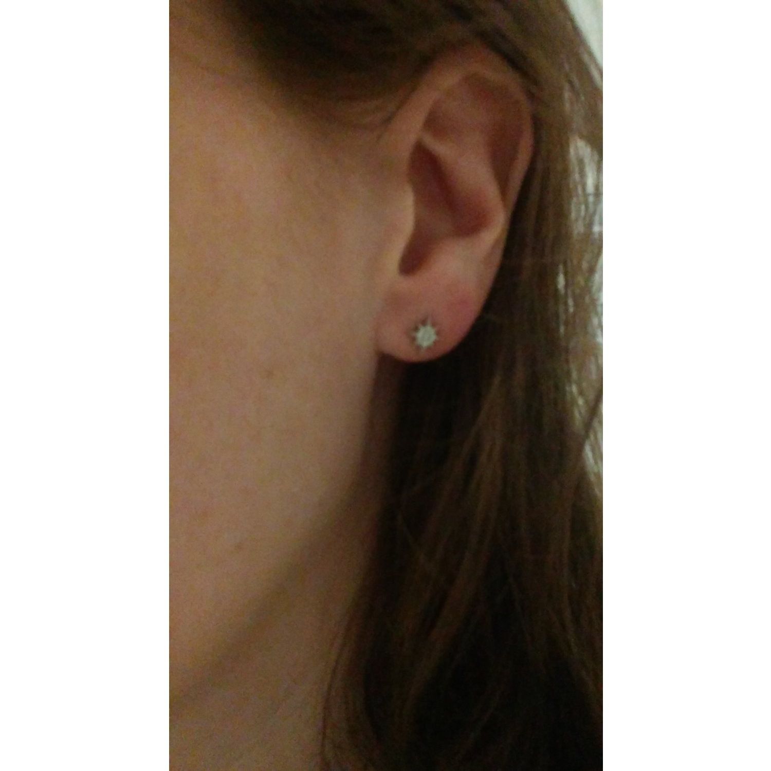 Boucles d'oreilles étoile en argent 925/000 rhodié pavées d'oxydes de zirconium blancs. Etoile  Adolescent Adulte Femme Fille Indémodable 