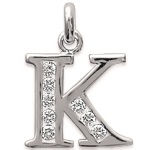 Pendentif en argent 925/000 rhodié et oxyde de zirconium. Lettre K.