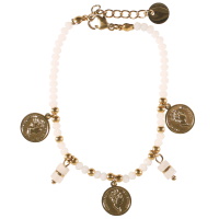 Bracelet composé de perles en acier doré, de perles de couleur blanche et de 3 pendants en forme de pièce de monnaie en acier doré. Fermoir mousqueton avec 2.5 cm de rallonge.