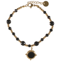Bracelet composé de perles en acier doré, de perles de couleur noire et d'un pendant en acier doré pavé d'émail de couleur noir. Fermoir mousqueton avec 2.5 cm de rallonge.