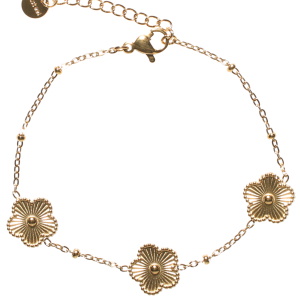 Bracelet composé d'une chaîne et de fleurs en acier doré. Fermoir mousqueton avec 3 cm de rallonge.