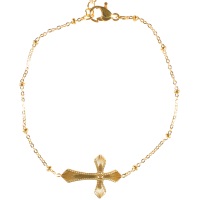 Bracelet composé d'une chaîne et d'une croix aux motifs en relief en acier doré. Fermoir mousqueton avec une rallonge de 3 cm.