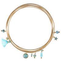 Lot de 7 bracelets joncs fins avec pendants en acier doré, une étoile en acier doré pavée d'émail de couleur turquoise, un cabochon turquoise, un pompon en textile et perles de couleur turquoise.