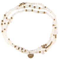 Lot de 3 bracelets élastiques composé de perles en acier doré, de perles de couleur blanche et de deux perles d'imitation de nacre.