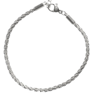 Bracelet composé d'une chaîne fil torsadé en acier argenté. Fermoir mousqueton avec 3 cm de rallonge.