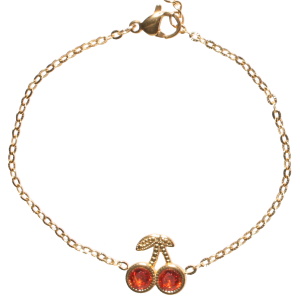 Bracelet composé d'une chaîne en acier doré avec des cerises serties clos de strass rouge. Fermoir mousqueton avec 3 cm de rallonge.