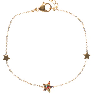 Bracelet composé d'une chaîne avec des étoiles en acier doré et d'une étoile pavée de strass multicolore. Fermoir mousqueton avec 3 cm de rallonge.