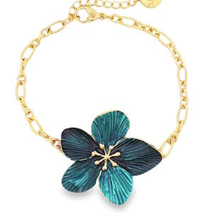 Ce bracelet chaîne en acier doré présente un design délicat et raffiné. La chaîne est fabriquée en acier doré étincelant et ornée d'un motif floral captivant. Portez ce bracelet pour ajouter une touche de luxe et de sophistication à votre style quotidien. Fermoir mousqueton avec 3 cm de rallonge.