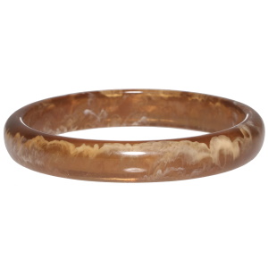 Bracelet jonc fermé rigide en plastique de couleur marron.