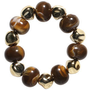Bracelet élastique composé de perles difformes de couleur doré et de perles ovales de couleur marron.