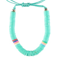 Bracelet fantaisie composé d'un cordon en coton de couleur vert et de perles cylindriques heishi en résine synthétique et caoutchouc multicolore.