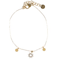 Bracelet composé d'une chaîne avec pampilles rondes en acier doré, des perles cylindriques de couleur blanche et d'un pendant en forme de soleil en acier doré. Fermoir mousqueton avec 3 cm de rallonge.