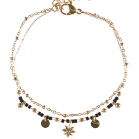 Bracelet double rangs composé d'une chaîne en acier doré, ainsi qu'une chaîne avec perles et pampilles rondes en acier doré et de perles de couleur noire avec un pendant en forme d'étoile serti d'un cristal. Fermoir mousqueton en acier doré avec 3 cm.