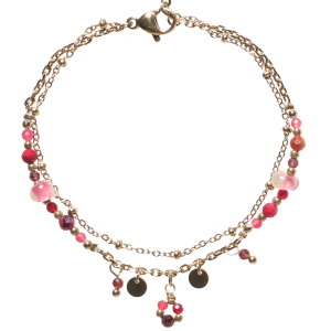 Bracelet double rangs composé d'une chaîne en acier doré, ainsi qu'une chaîne avec perles et pampilles rondes en acier doré et de perles de couleur rose. Fermoir mousqueton avec 3 cm de rallonge.