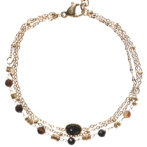 Bracelet triple rangs composé d'une chaîne en acier doré, d'une chaîne avec des perles en acier doré et des perles de couleur noire, ainsi qu'une chaîne en acier doré avec un cabochon ovale de couleur noir. Fermoir mousqueton avec 3 cm de rallonge.