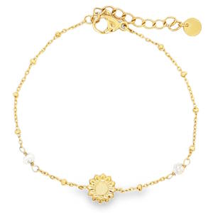 Rehaussez votre style avec ce délicat bracelet chaîne en acier doré. Le design subtil est parfait pour un usage quotidien ou pour ajouter une touche d'éclat à une occasion spéciale. Léger et confortable, il se marie avec toutes vos tenues. Fermoir mousqueton avec 3 cm de rallonge.