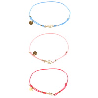 Lot de 3 bracelets composés d'un cordon élastique en coton de couleur et d'un squelette de poisson en acier doré.