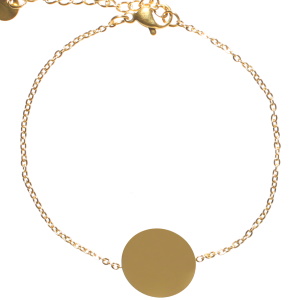 Bracelet composé d'une chaîne et d'une pastille ronde lisse en acier doré. Fermoir mousqueton avec 3 cm de rallonge.