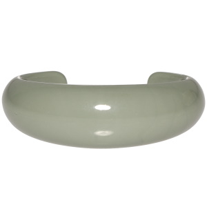 Bracelet jonc rigide ouvert en plastique de couleur vert kaki.
