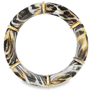 Rehaussez votre style avec ce bracelet jonc élastique sophistiqué. Confectionné avec un matériau non métallique et orné d'un motif captivant, il est accentué par des détails dorés éclatants. Cet accessoire saisissant ajoute une touche d'élégance audacieuse à toute tenue, parfait pour celles qui souhaitent affirmer leur individualité avec raffinement.