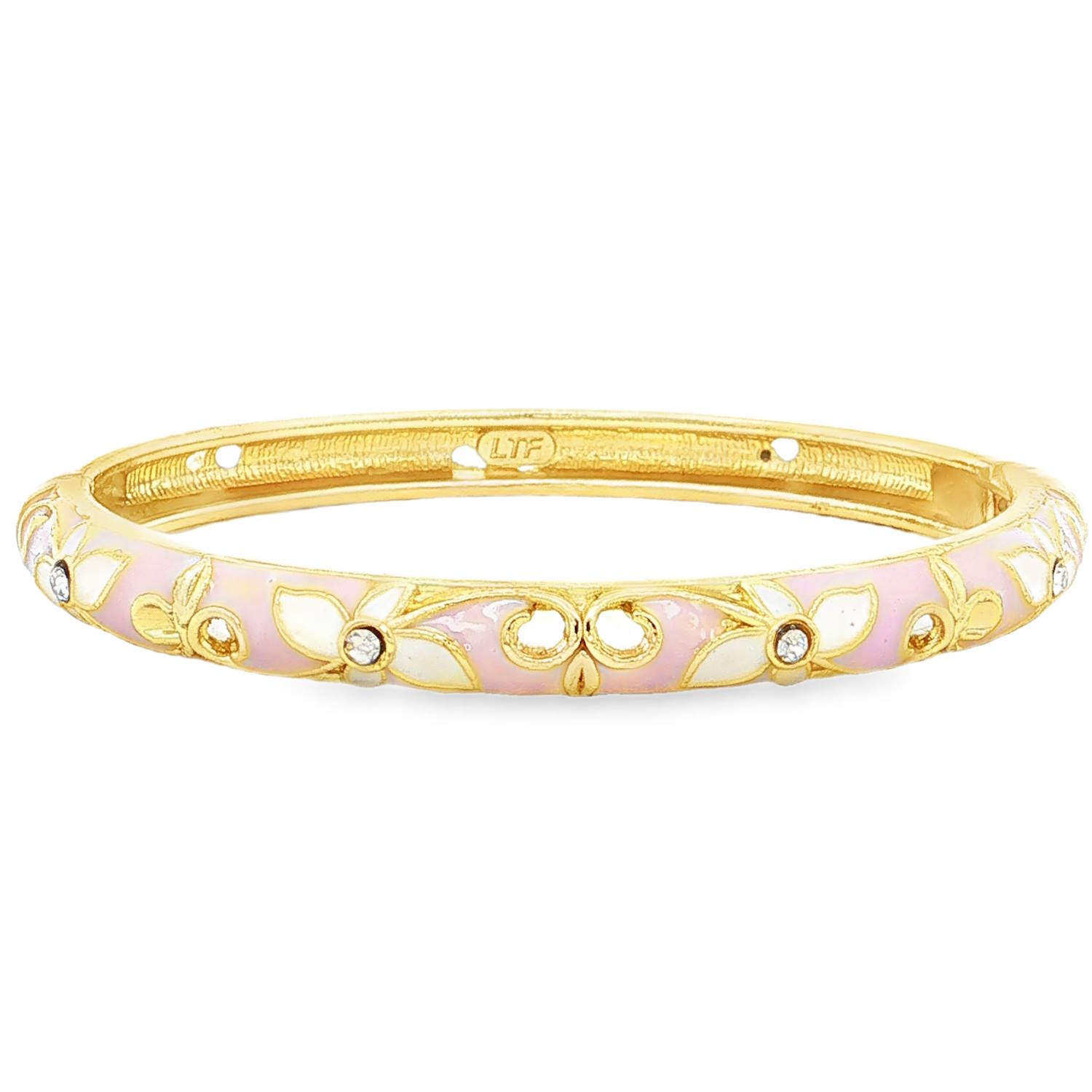 Apportez une touche de poésie et de délicatesse à votre poignet avec ce magnifique bracelet jonc articulé. Alliant le charme rétro et le raffinement contemporain, ce bijou se distingue par son travail d'orfèvrerie minutieux.<br/>La surface extérieure est ornée d'une frise de fleurs stylisées aux pétales de couleur blanc émaillé, se détachant élégamment sur un fond d'émail rose pastel.<br/>Le cœur de chaque fleur est serti d'un petit cristal scintillant qui accroche la lumière à chacun de vos mouvements. Jonc Strass Adolescent Adulte Eté Femme Fille Fleurs Nature Printemps Apportez une touche de poésie et de délicatesse à votre poignet avec ce magnifique bracelet jonc articulé. Alliant le charme rétro et le raffinement contemporain, ce bijou se distingue par son travail d'orfèvrerie minutieux.<br/>La surface extérieure est ornée d'une frise de fleurs stylisées aux pétales de couleur blanc émaillé, se détachant élégamment sur un fond d'émail rose pastel.<br/>Le cœur de chaque fleur est serti d'un petit cristal scintillant qui accroche la lumière à chacun de vos mouvements. Jonc Strass Adolescent Adulte Eté Femme Fille Fleurs Nature Printemps