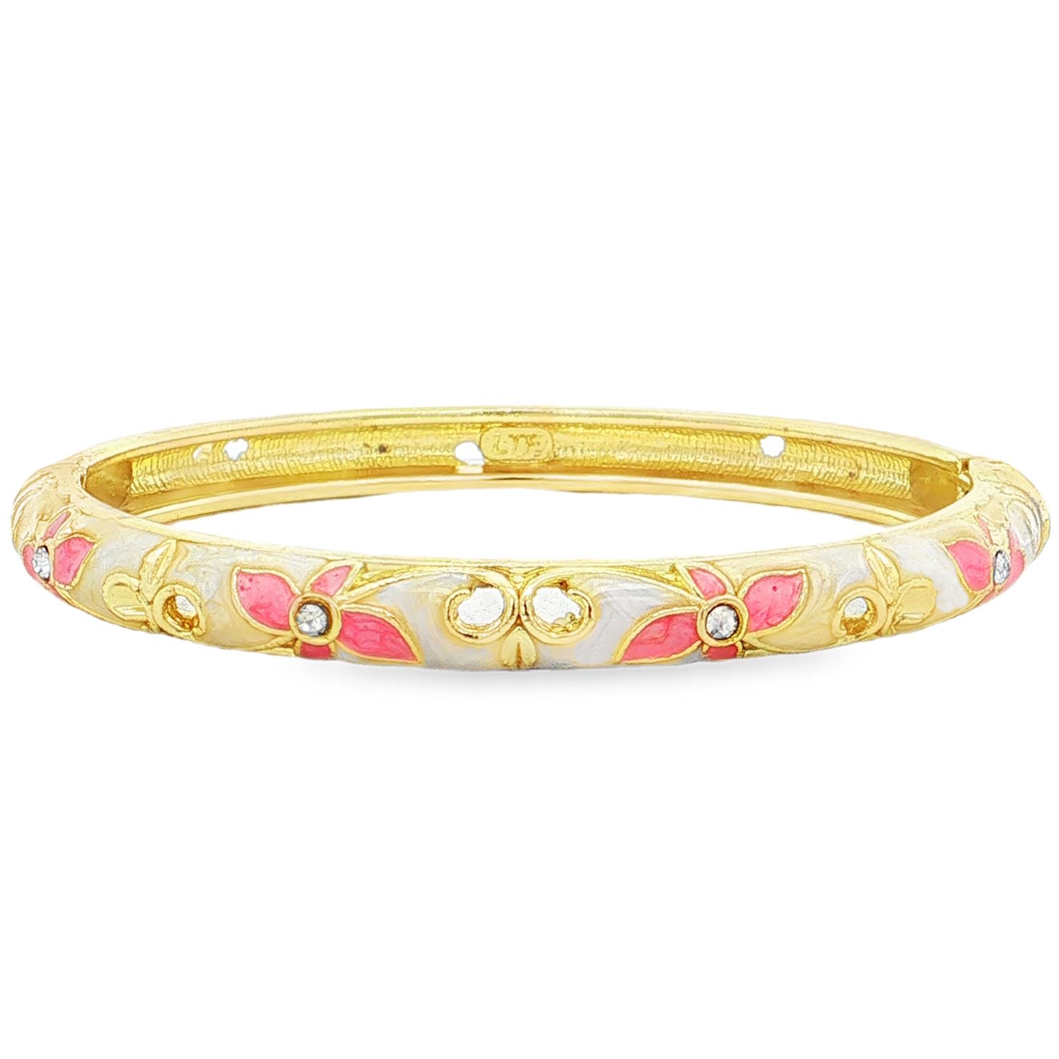Apportez une touche de fraîcheur et d'élégance poétique à votre poignet avec ce magnifique bracelet jonc rigide. Conçu en métal finement doré, ce bijou se distingue par son travail artisanal délicat et ses détails romantiques.<br/>Le corps du jonc est habillé d'un émail blanc nacré à l'aspect légèrement texturé, faisant ressortir l'éclat des détails dorés.<br/>Le cœur de chaque fleur est orné d'un petit strass scintillant, apportant une touche de lumière discrète et raffinée. Jonc Strass Adolescent Adulte Eté Femme Fille Fleurs Nature Printemps Apportez une touche de fraîcheur et d'élégance poétique à votre poignet avec ce magnifique bracelet jonc rigide. Conçu en métal finement doré, ce bijou se distingue par son travail artisanal délicat et ses détails romantiques.<br/>Le corps du jonc est habillé d'un émail blanc nacré à l'aspect légèrement texturé, faisant ressortir l'éclat des détails dorés.<br/>Le cœur de chaque fleur est orné d'un petit strass scintillant, apportant une touche de lumière discrète et raffinée. Jonc Strass Adolescent Adulte Eté Femme Fille Fleurs Nature Printemps
