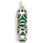 Pendentif tiki polynésien en argent 925/000 et jade d'imitation.