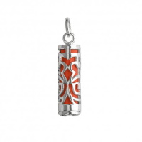 Pendentif Tiki polynésien de la force en argent 925/000 recouvert de platinium (ce qui donne un effet rhodié) avec un tube de  corail.