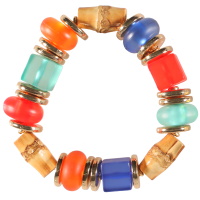 Bracelet fantaisie élastique composé de perles boules, cubes et cylindriques de couleur et morceaux de bambou.