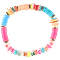 Bracelet fantaisie élastique composé de perles cylindriques heishi en résine synthétique et caoutchouc multicolore, ainsi que des perles rondes avec des lettres pour faire le mot SUMMER et dessin d'étoile.
